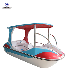 New model 4 seats leisure fiberglass pedal boat for entertainment